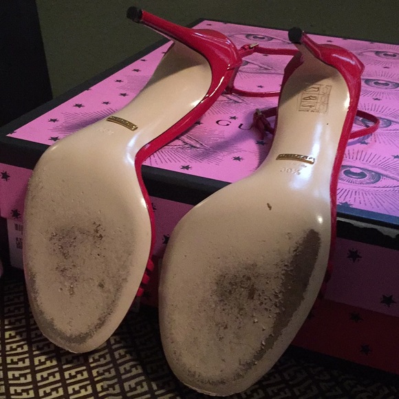 Beautiful Sexy GUCCI LATTICE RED HEELS, EU 39.5 - Picture 4 of 8